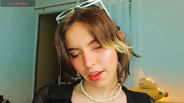 cherrybom969 online show from 02/28/25, 07:05