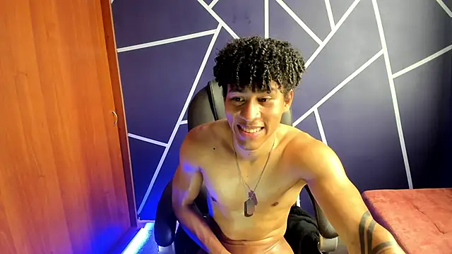 Snapshot of Pendragon1224 chatting on 12/15/24, 07:21 Pendragon1224 online show from 12/15/24, 07:21