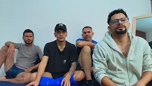 Benjamin show online show from 11/30/25, 02:43