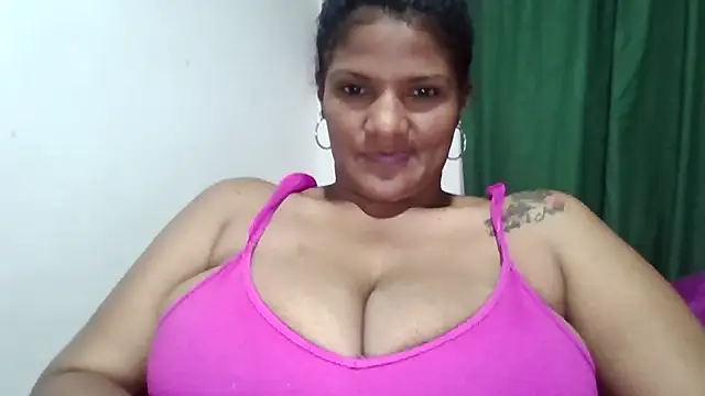 Snapshot of alejandraboobs07 chatting on 03/20/26, 05:12 alejandraboobs07 online show from 03/20/26, 05:12