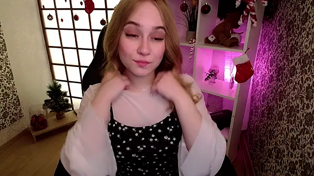 LianaBright online show from 01/16/25, 01:58