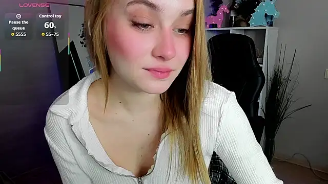 LianaBright online show from 01/17/26, 02:16