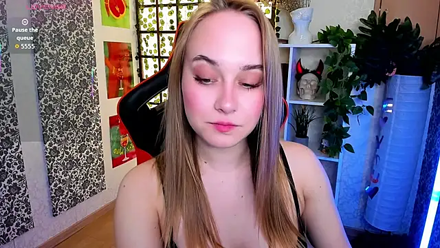 LianaBright online show from 04/08/26, 02:00