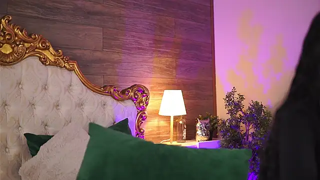 DeniseDevilles online show from 12/20/24, 10:49