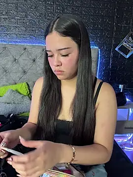 Paloma  LS online show from 12/21/25, 07:43