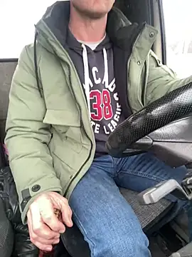 Snapshot of AlexGWoW chatting on 01/10/25, 08:40 AlexGWoW online show from 01/10/25, 08:40