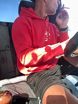 Snapshot of AlexGWoW chatting on 09/10/25, 08:25 AlexGWoW online show from 09/10/25, 08:25