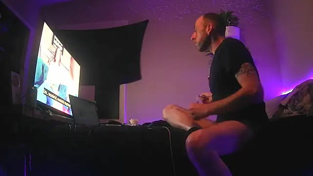 Snapshot of smokee_parT903 chatting on 12/27/24, 10:23 smokee parT903 online show from 12/27/24, 10:23