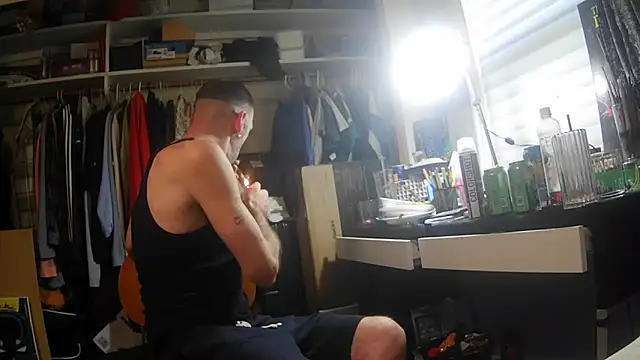 Snapshot of smokee_parT903 chatting on 10/07/25, 08:28 smokee parT903 online show from 10/07/25, 08:28