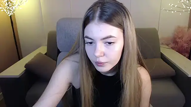 Snapshot of Ritaneer chatting on 03/15/25, 09:09 Ritaneer online show from 03/15/25, 09:09