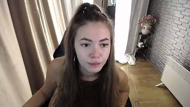 Snapshot of Ritaneer chatting on 09/12/25, 08:03 Ritaneer online show from 09/12/25, 08:03