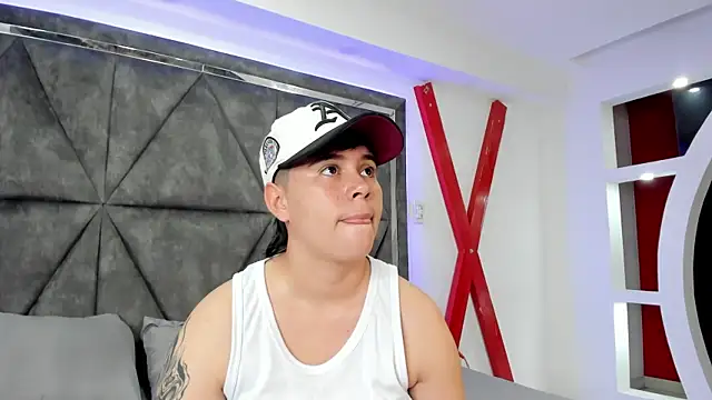 AbbySmiitth  online show from 04/15/26, 10:21