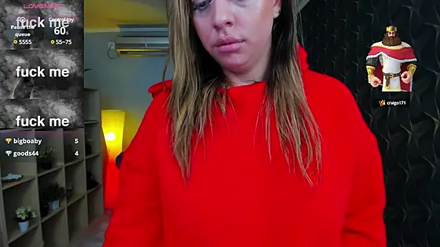 Snapshot of nicolee___19 chatting on 02/18/25, 11:52 nicolee 19 online show from 02/18/25, 11:52