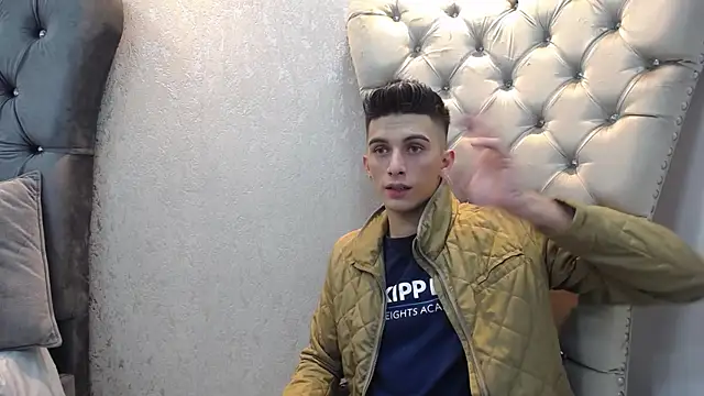 Snapshot of MrWilliseo chatting on 12/08/24, 07:43 MrWilliseo online show from 12/08/24, 07:43