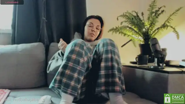 whoa-hoa-hoa-hoa-hoa online show from 02/23/25, 02:25