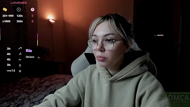 whoa-hoa-hoa-hoa-hoa online show from 10/14/25, 09:15