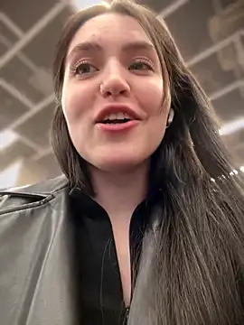 Snapshot of meow_girl chatting on 02/28/25, 11:03 meow girl online show from 02/28/25, 11:03