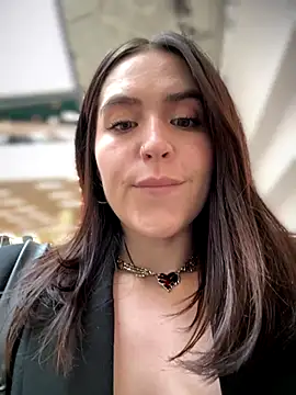 meow girl online show from 09/24/25, 10:07