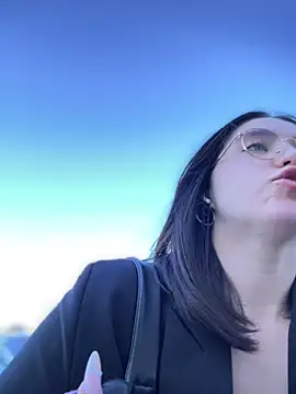 meow girl online show from 09/25/25, 08:29