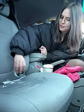 Snapshot of meow_girl chatting on 01/18/26, 09:02 meow girl online show from 01/18/26, 09:02