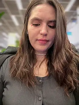 Snapshot of meow_girl chatting on 02/11/26, 09:03 meow girl online show from 02/11/26, 09:03