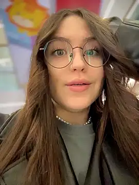 Snapshot of meow_girl chatting on 02/19/26, 10:11 meow girl online show from 02/19/26, 10:11