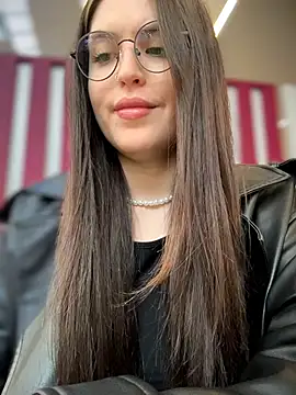 meow girl online show from 03/18/26, 02:53