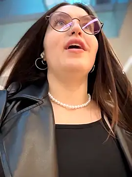 meow girl online show from 03/27/26, 03:56