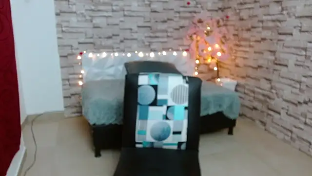 Snapshot of Vanse_lust chatting on 01/08/25, 02:25 Vanse lust online show from 01/08/25, 02:25