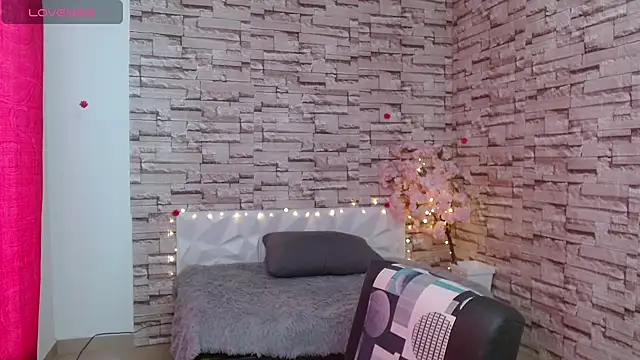 Vanse lust online show from 02/05/25, 06:15