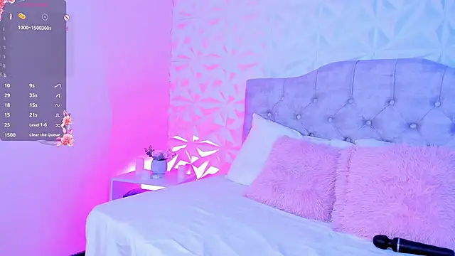 Snapshot of Miss_Ivy4 chatting on 10/11/25, 08:18 Miss Ivy4 online show from 10/11/25, 08:18