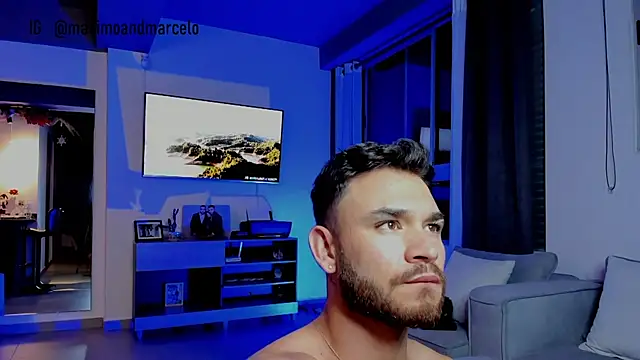 Snapshot of Maximo_Marcelo chatting on 01/09/25, 12:03 Maximo Marcelo online show from 01/09/25, 12:03