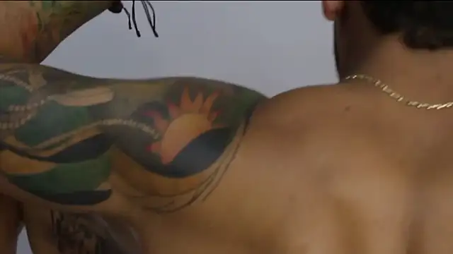 Snapshot of Maximo_Marcelo chatting on 10/15/25, 07:03 Maximo Marcelo online show from 10/15/25, 07:03