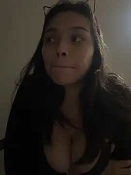 adry moon666 online show from 12/12/24, 08:14