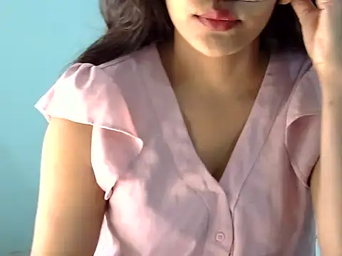 Nehasingh2024 online show from 11/11/25, 08:03