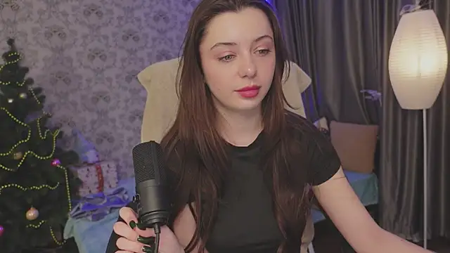 Snapshot of DinaCandy chatting on 12/30/24, 01:36 DinaCandy online show from 12/30/24, 01:36