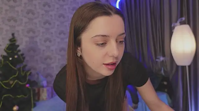 Snapshot of DinaCandy chatting on 01/01/25, 11:38 DinaCandy online show from 01/01/25, 11:38