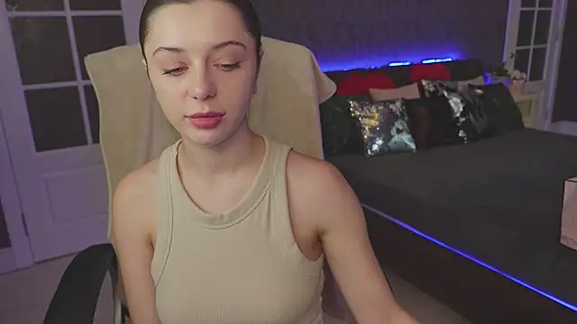 Snapshot of DinaCandy chatting on 01/14/25, 02:32 DinaCandy online show from 01/14/25, 02:32