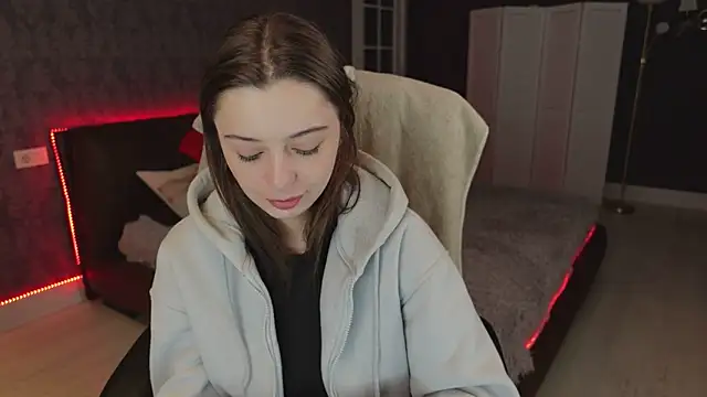 Snapshot of DinaCandy chatting on 03/13/25, 03:06 DinaCandy online show from 03/13/25, 03:06