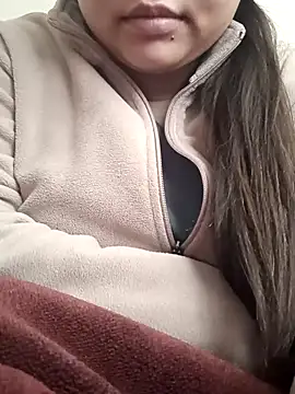 Snapshot of rituu07 chatting on 12/12/24, 04:15 rituu07 online show from 12/12/24, 04:15