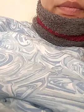 Snapshot of rituu07 chatting on 12/18/24, 04:53 rituu07 online show from 12/18/24, 04:53