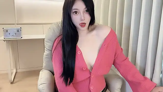 Snapshot of Kulomiyee_koi chatting on 01/14/25, 10:59 Kulomiyee koi online show from 01/14/25, 10:59