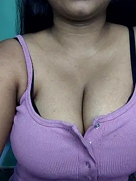 Ishaani 0 online show from 03/11/26, 06:47