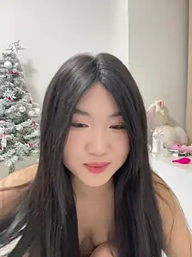 Snapshot of xyebobs chatting on 02/14/25, 10:59 xyebobs online show from 02/14/25, 10:59