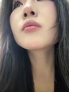 Snapshot of xyebobs chatting on 09/18/25, 02:19 xyebobs online show from 09/18/25, 02:19