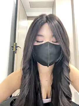 Snapshot of xyebobs chatting on 12/21/25, 01:40 xyebobs online show from 12/21/25, 01:40