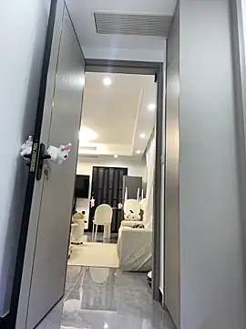 xyebobs online show from 04/19/26, 03:44