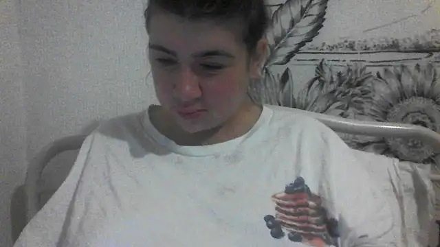 Snapshot of CamilaCherryX chatting on 10/02/25, 07:43 CamilaCherryX online show from 10/02/25, 07:43