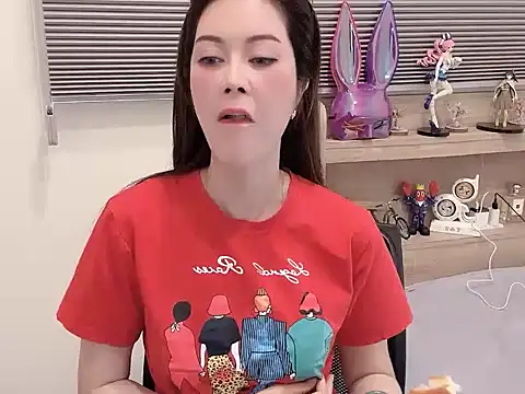 Zozo qq online show from 01/14/26, 01:17