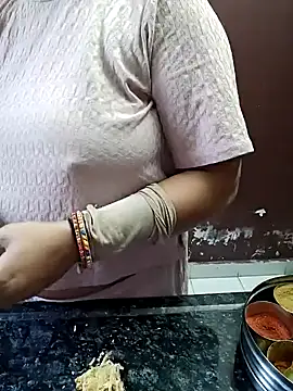 Snapshot of milf-kaira chatting on 12/04/24, 01:58 milf-kaira online show from 12/04/24, 01:58